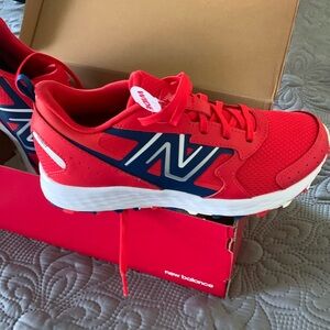 Boys size 5 tennis shoes, New Balance and NWT (still in the box).